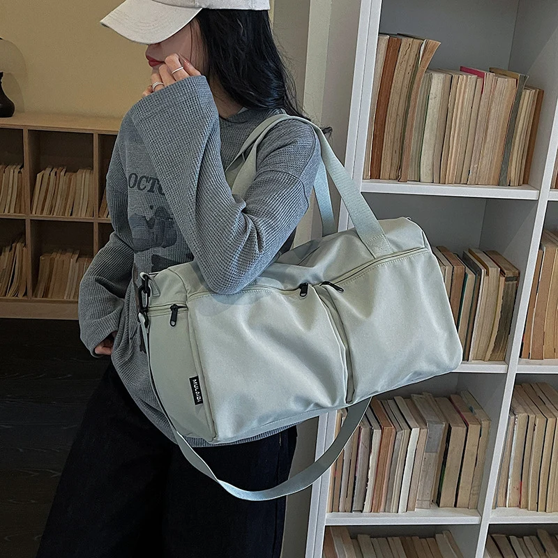 Sportliche Reisetasche mit erweiterbaren Taschen Skanto