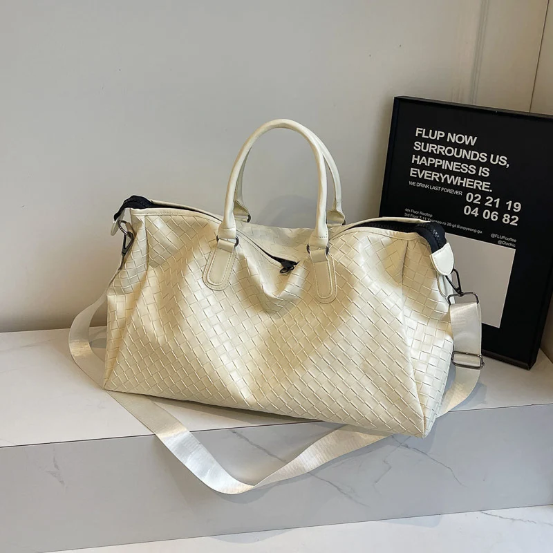 Handgefertigte Reisetasche aus geflochtenem Leder Skanto