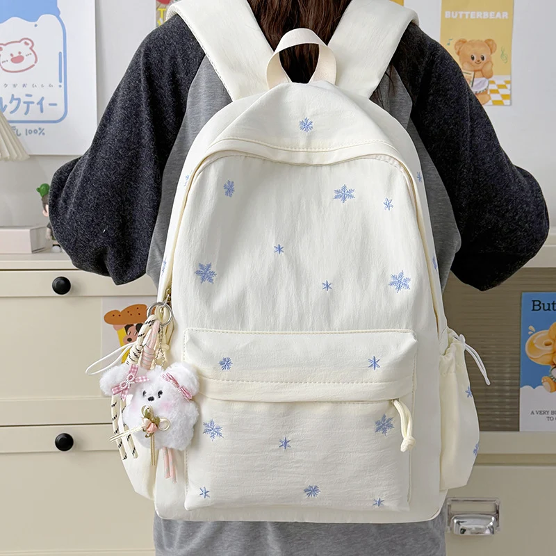 Niedlicher bestickter Rucksack Karnz