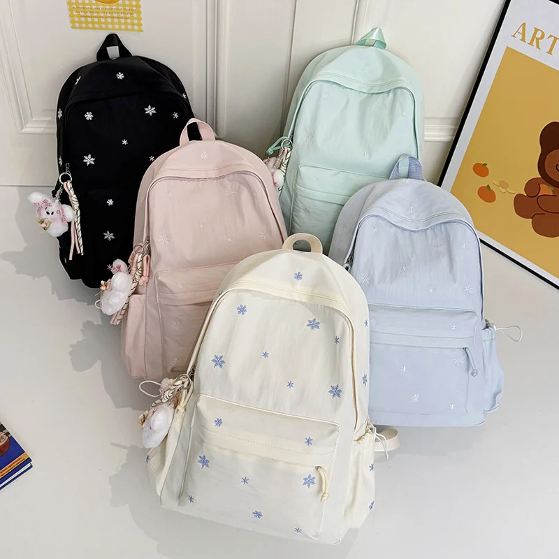 Niedlicher bestickter Rucksack Karnz