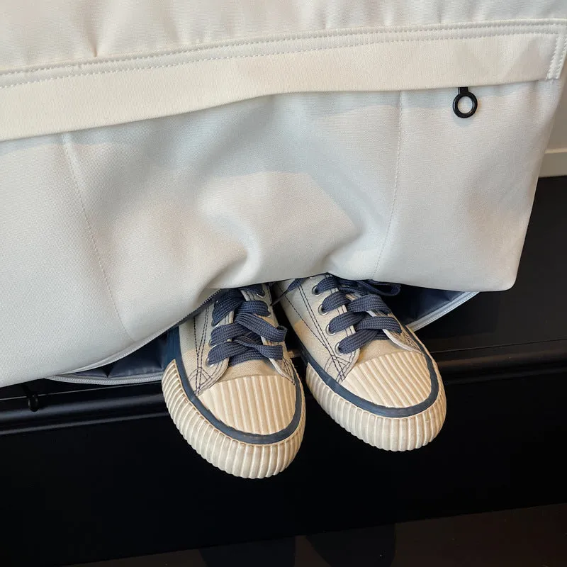 Sportliche Reisetasche aus strapazierfähigem Material mit ergonomischen Griffen Skanto