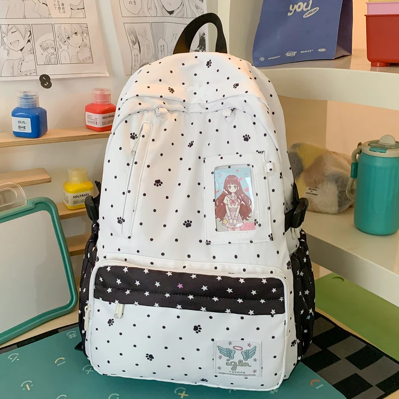 Niedlicher, charakterthematischer Schulrucksack Karnz