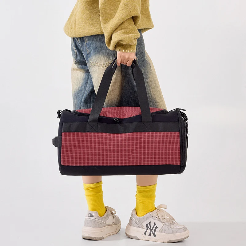 Praktische Sport- und Reisetasche mit ergonomischen Details Skanto