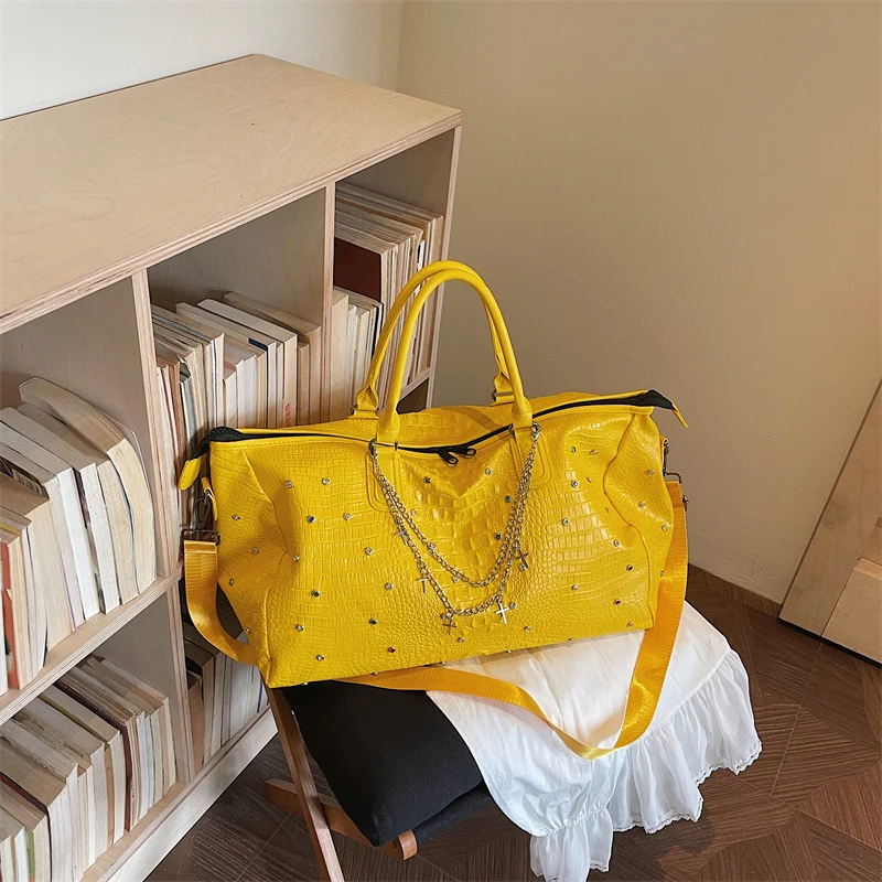 Elegante Sport- und Reisetasche im modernen Design Skanto