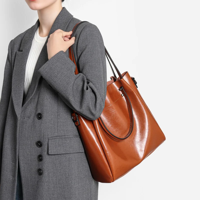 Strukturiert Glänzendes Leder-Look Große Schultertasche mit Doppelte Oberhandgriffe