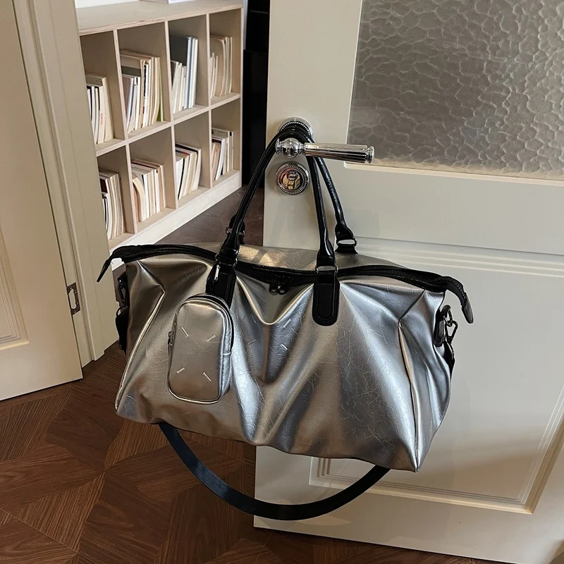 Elegante Reisetasche aus hochwertigem Kunstleder Skanto