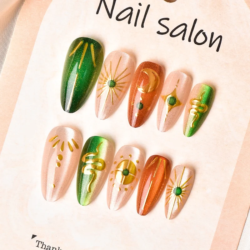 Künstlerisches Press-On-Nagelset mit geometrischem Design