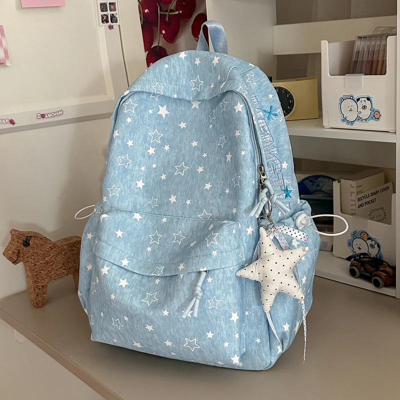 Stylische sternenverzierte Rucksack Karnz
