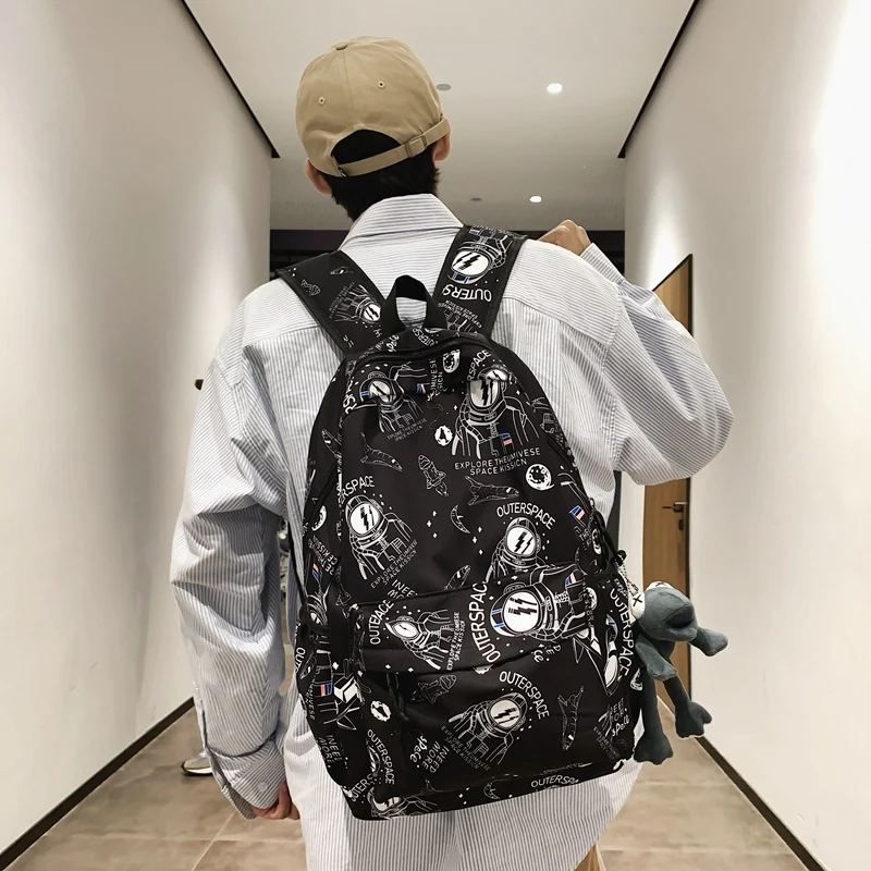 Abenteuer-Themen Grafik Rucksack Karnz