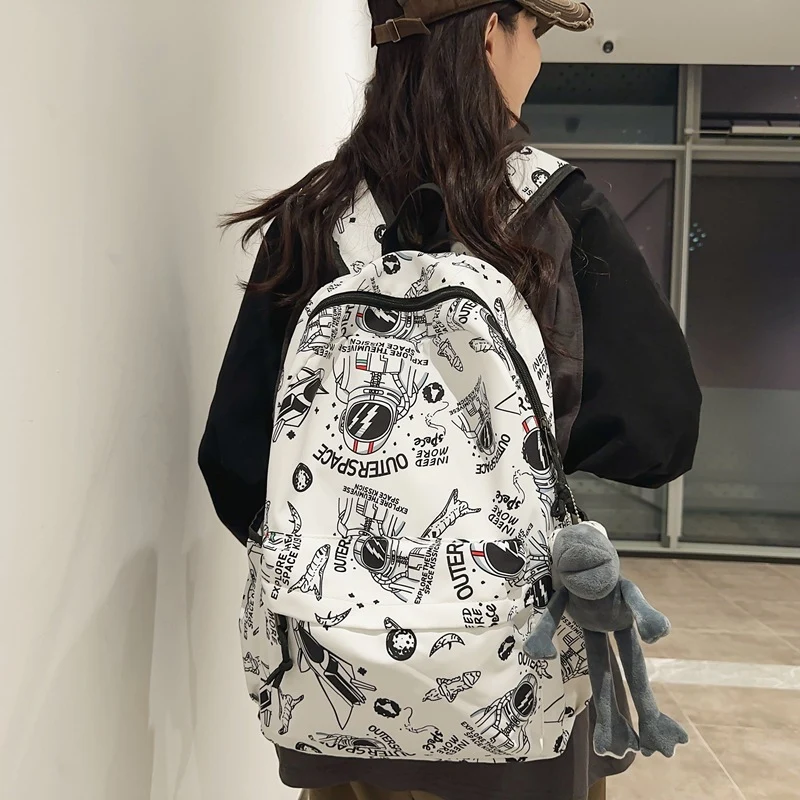 Abenteuer-Themen Grafik Rucksack Karnz