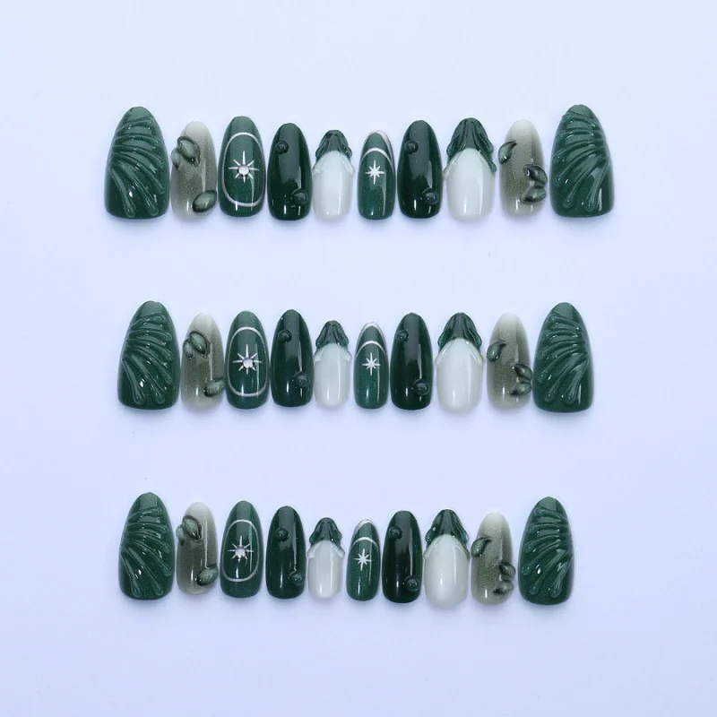 Künstlerisches Press-On-Nagelset mit botanischen Designs