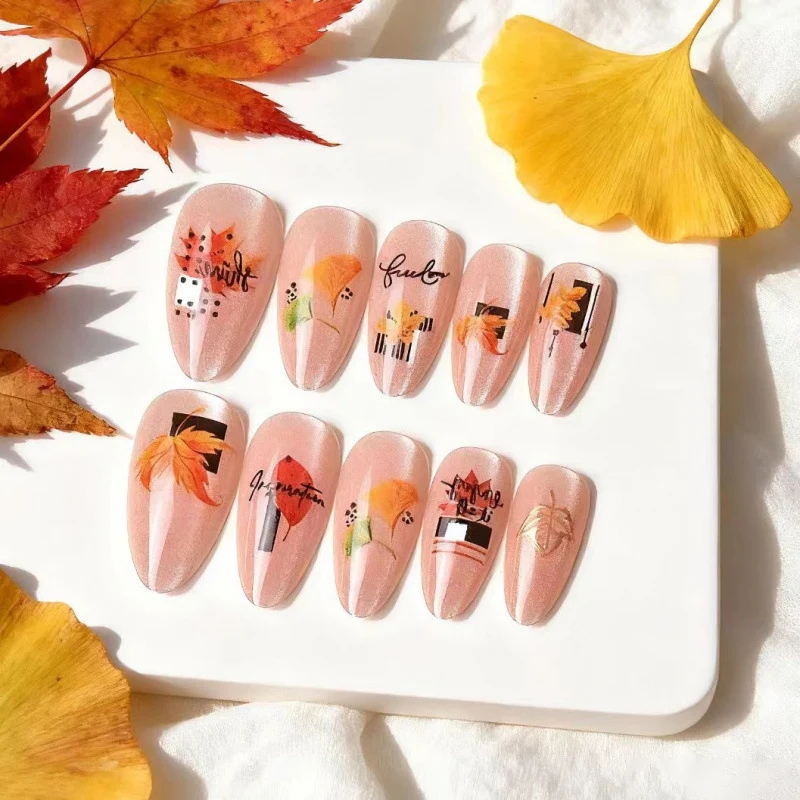 Herbst-inspiriertes Press-On Nagelkunstset 1790738370