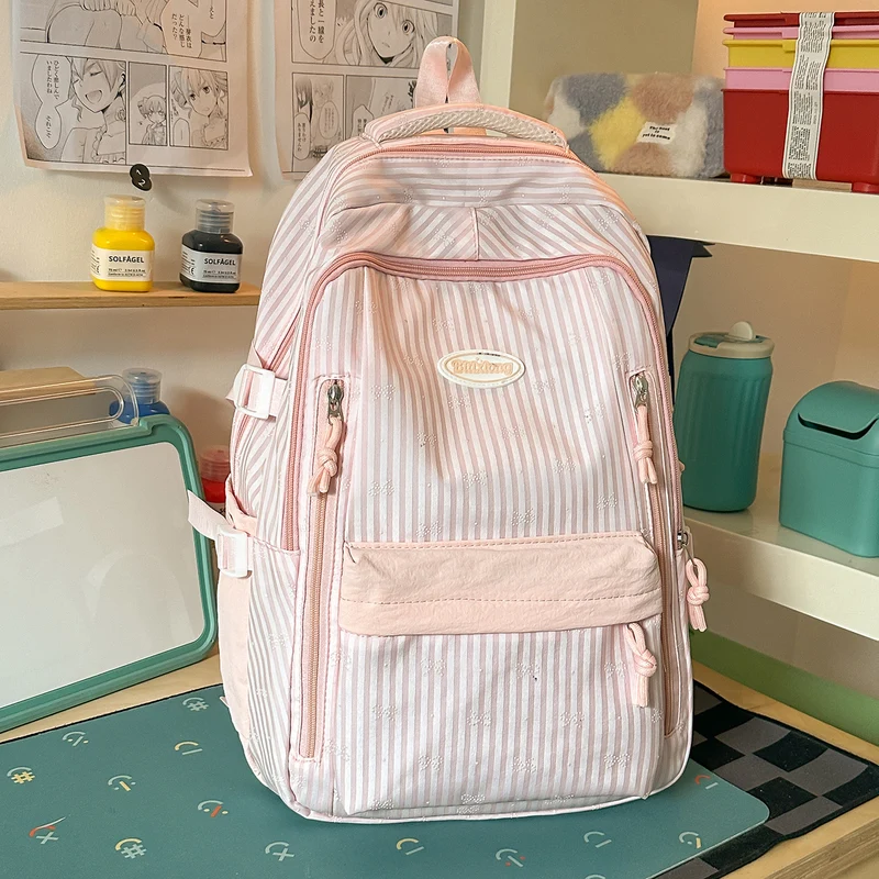 Stylische gestreifte Rucksack Karnz