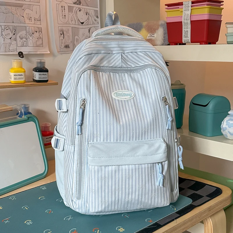 Stylische gestreifte Rucksack Karnz
