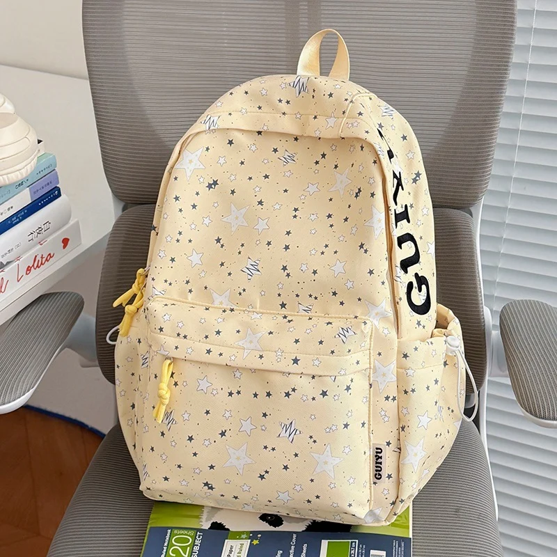 Stylischer Schulrucksack mit Sternenmotiv Karnz