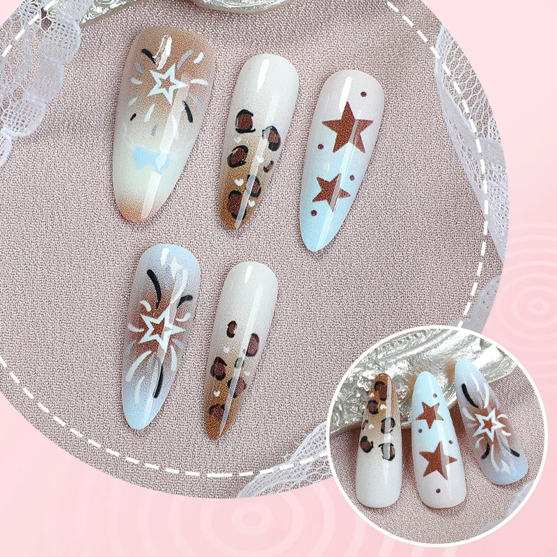 Künstlerisches Stiletto Press-On Nageldesign