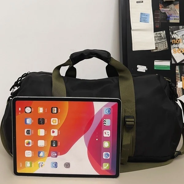 Sportliche Reisetasche mit verstellbarem Schultergurt und stabilem Tragegriff Skanto