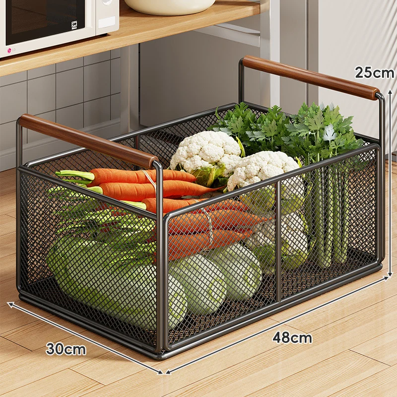 Rollwagen aus Mesh mit Holzgriffen