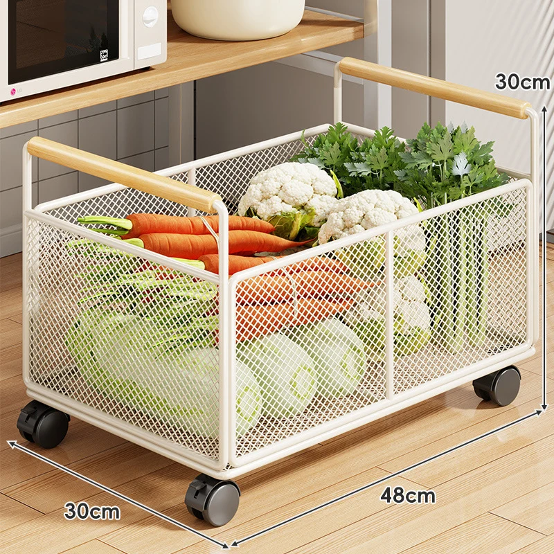 Rollwagen aus Mesh mit Holzgriffen