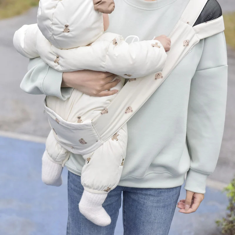 Gepolsterter Baby-Hüfttrage mit Sicherheitsgurt und Reißverschlusstasche