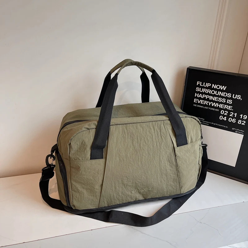 Sportliche Reisetasche mit innovativem Stauraum Skanto