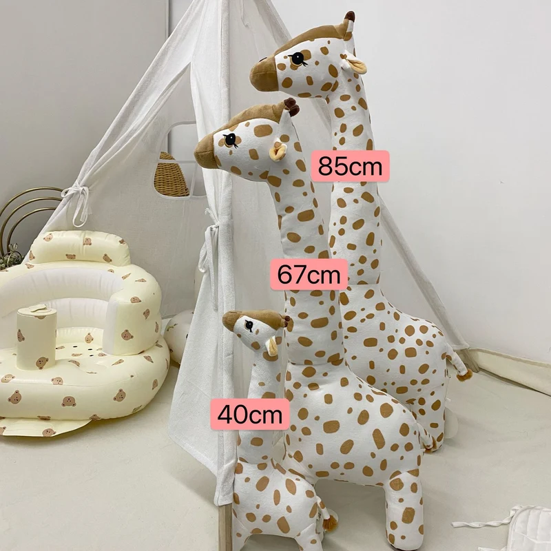 Oversized Plüschgiraffenfamilien-Floorspielzeug