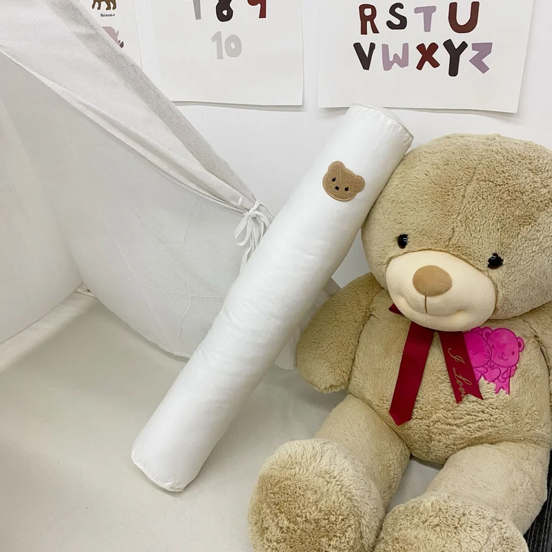 Langes Gingham Kinderzimmer Bolster-Kissen zur Unterstützung des Kinderbetts