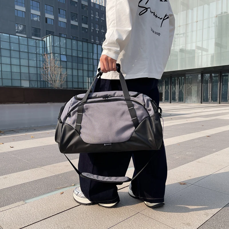 Sportliche Wochenend-Reisetasche mit multifunktionalen Fächern Skanto