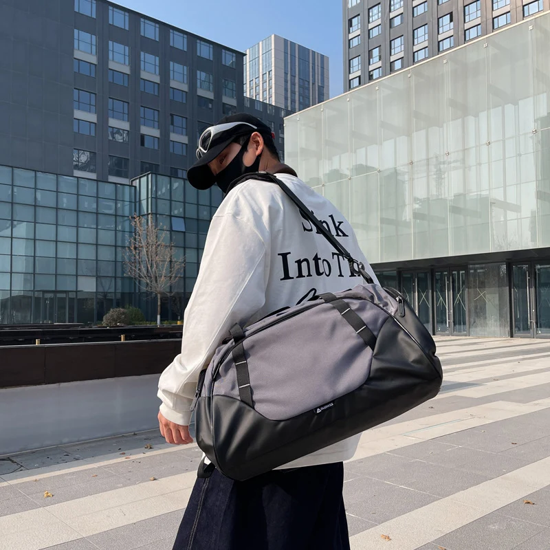 Sportliche Wochenend-Reisetasche mit multifunktionalen Fächern Skanto