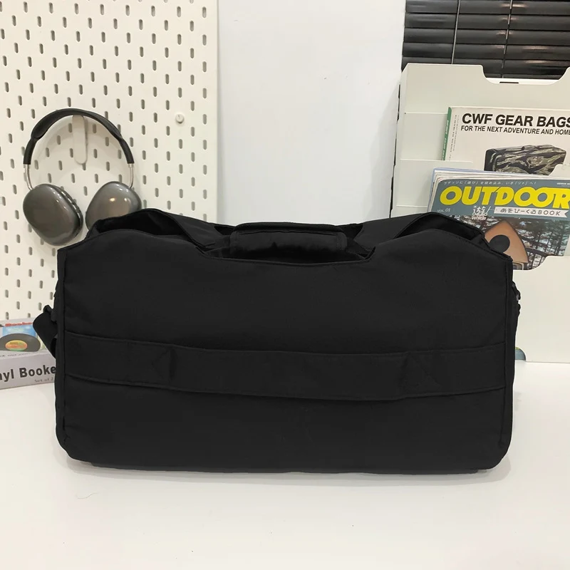Sportliche Multifunktions-Reisetasche mit robusten Außentaschen Skanto