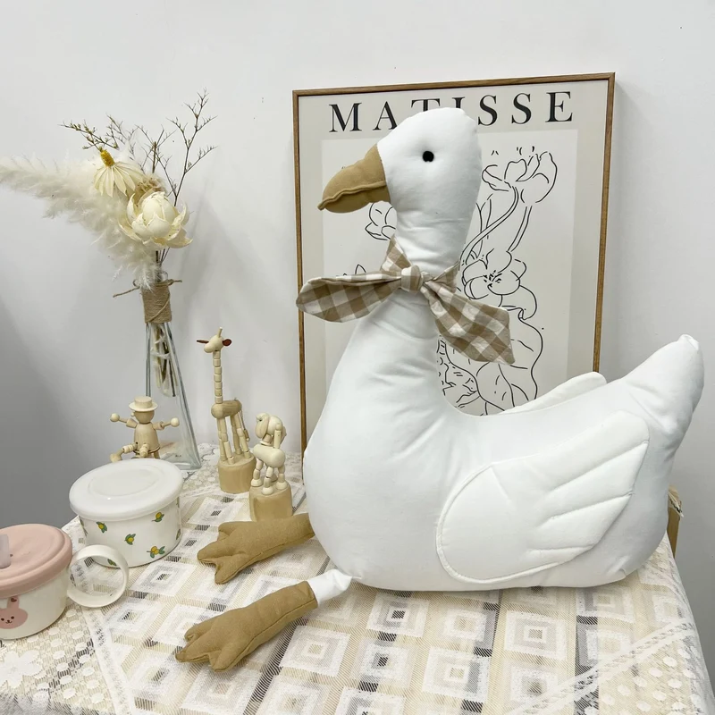 Handgemachte Bio-Baumwolle Hasen Plüschpuppen mit abnehmbaren Outfits