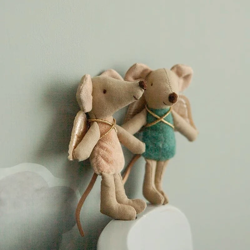 Handgemachte Leinen Lange-Glied-Bunny-Puppe mit gesticktem Karotten-Overalls
