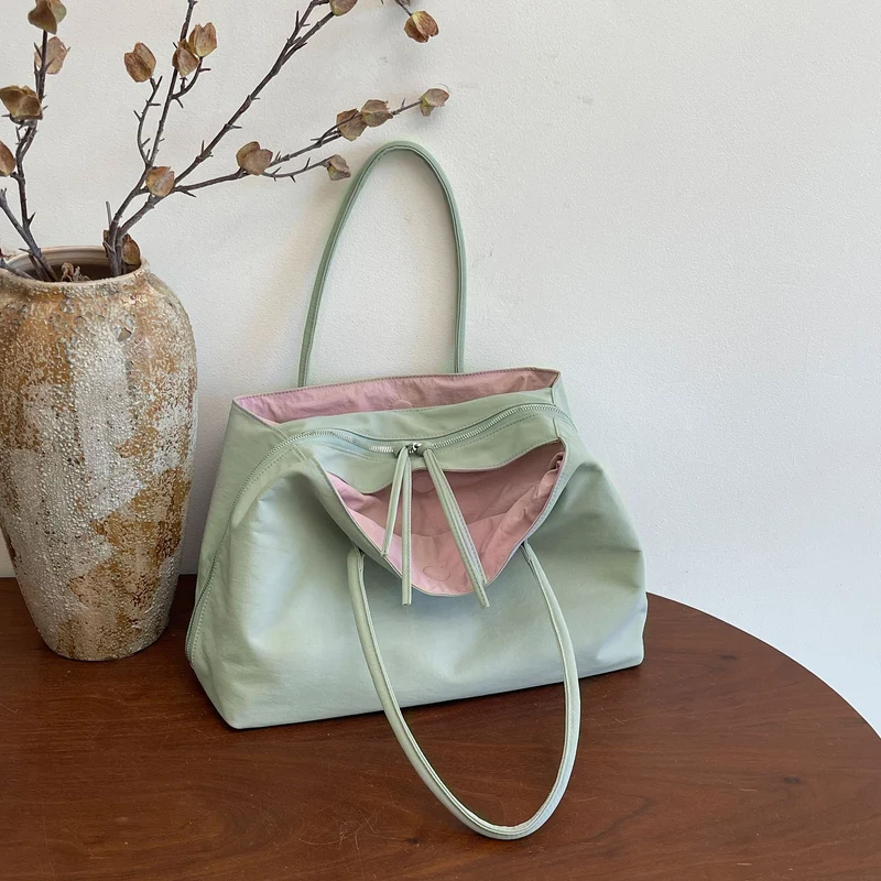 Elegante Handtasche mit praktischem Innenfach Skanto