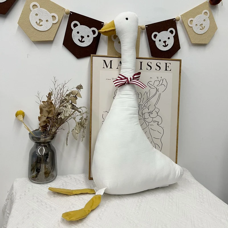 Handgemachte Leinen-Hase Weiche Stoffpuppe mit besticktem Latzkleid
