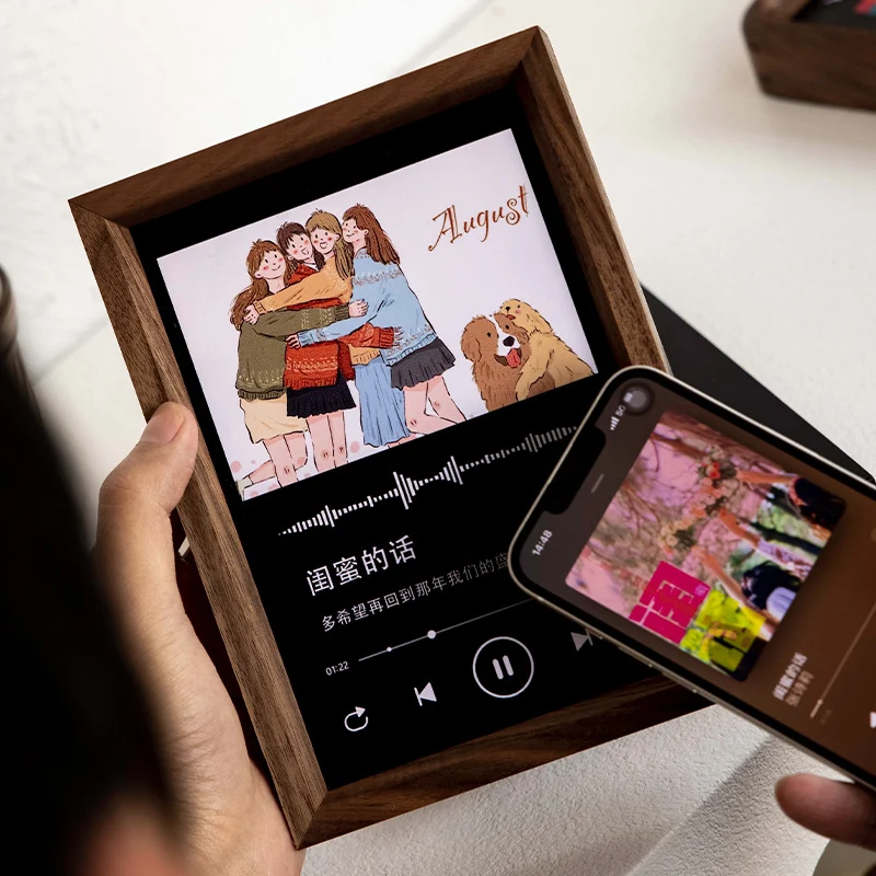 Eleganter Holz-Multimedia-Displayrahmen für Zuhause
