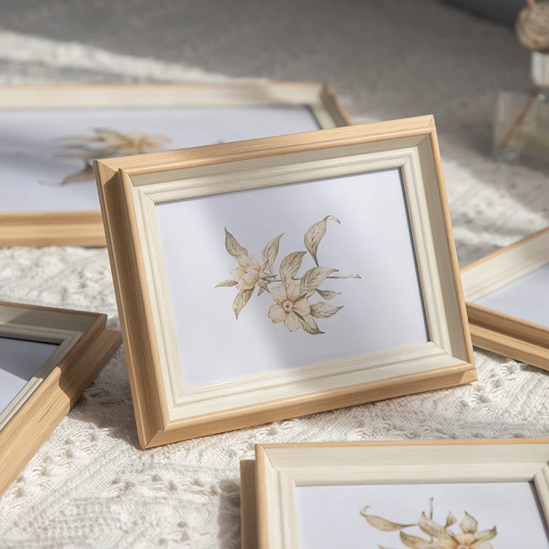Elegante Holzrahmen Kunstpräsentation für Zuhause