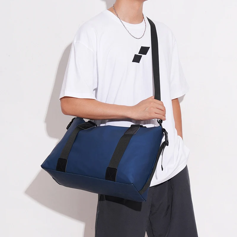 Multifunktionale Sport-Reisetasche mit wasserabweisendem Material und robusten Griffen Skanto
