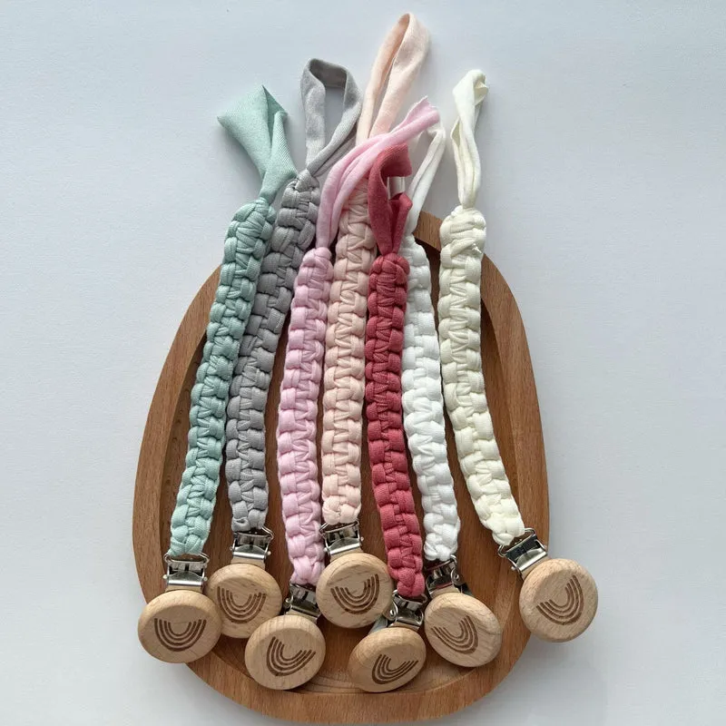 Geflochtener Baumwoll-Schnullerband mit graviertem Holz-Sicherheitsclip