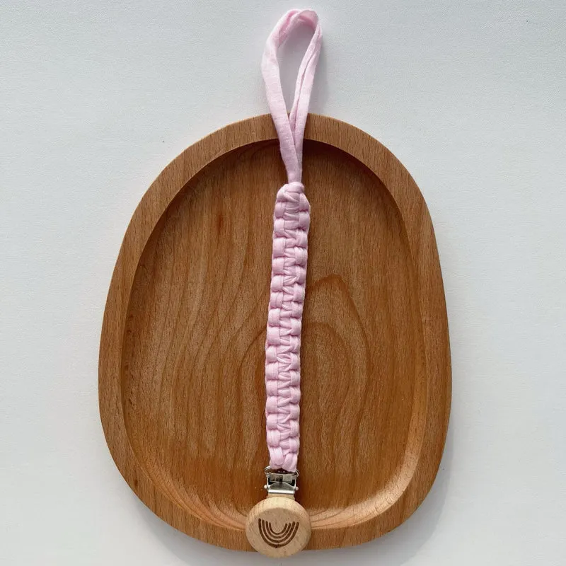 Geflochtener Baumwoll-Schnullerband mit graviertem Holz-Sicherheitsclip