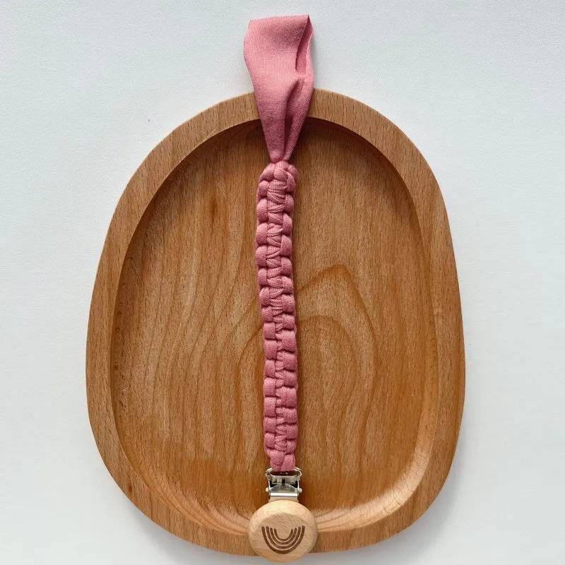 Geflochtener Baumwoll-Schnullerband mit graviertem Holz-Sicherheitsclip