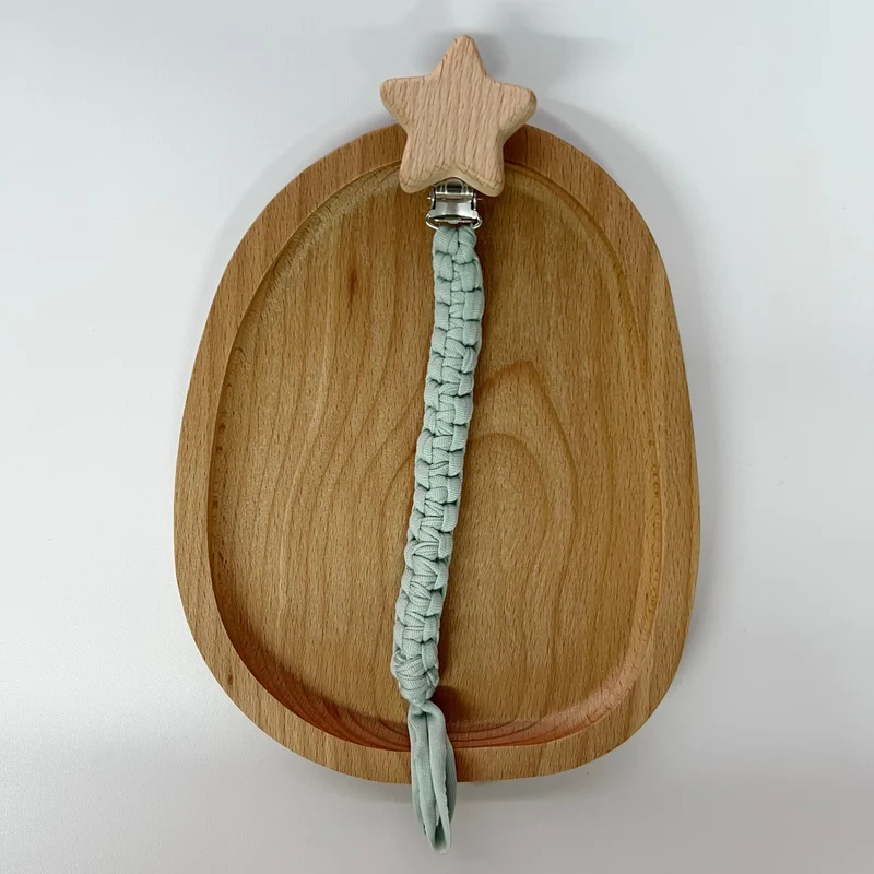 Geflochtener Baumwoll-Nuckelclip mit sicherer Holzstern-Klemme