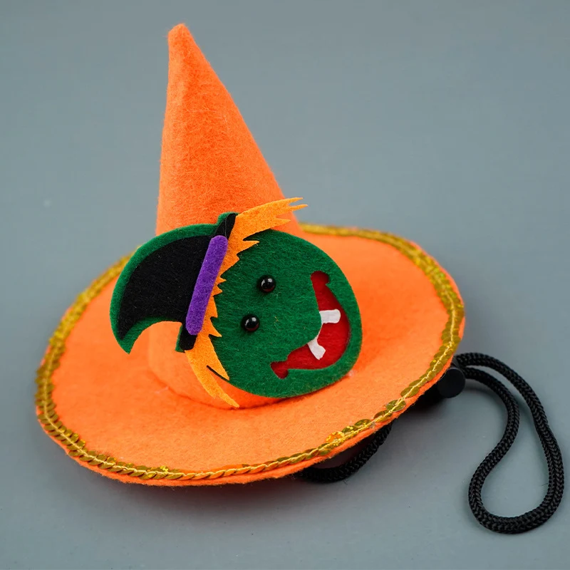 Halloween-Haube mit Fledermaus-Applikation