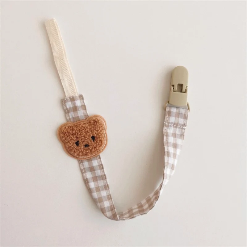 Baumwoll-Gingham-Schnullerclip mit plüschigem Bärenapplikation und Schnellverschluss-Sicherheitsclip