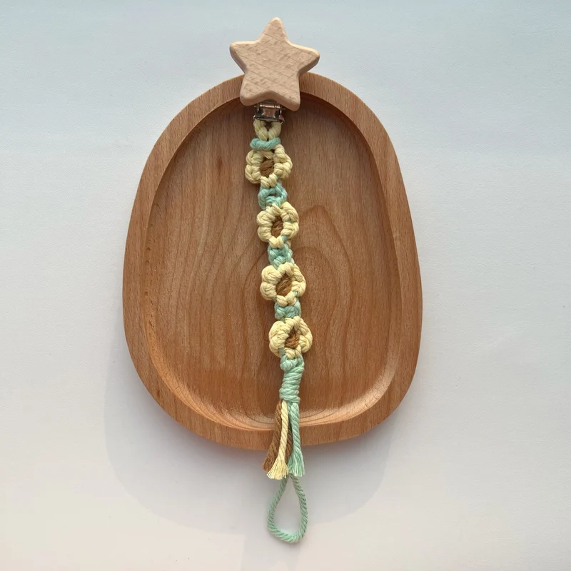 Baumwolle Häkelblumen Schnuller und Beißring Clip mit Holz Herz Sicherheitsclip