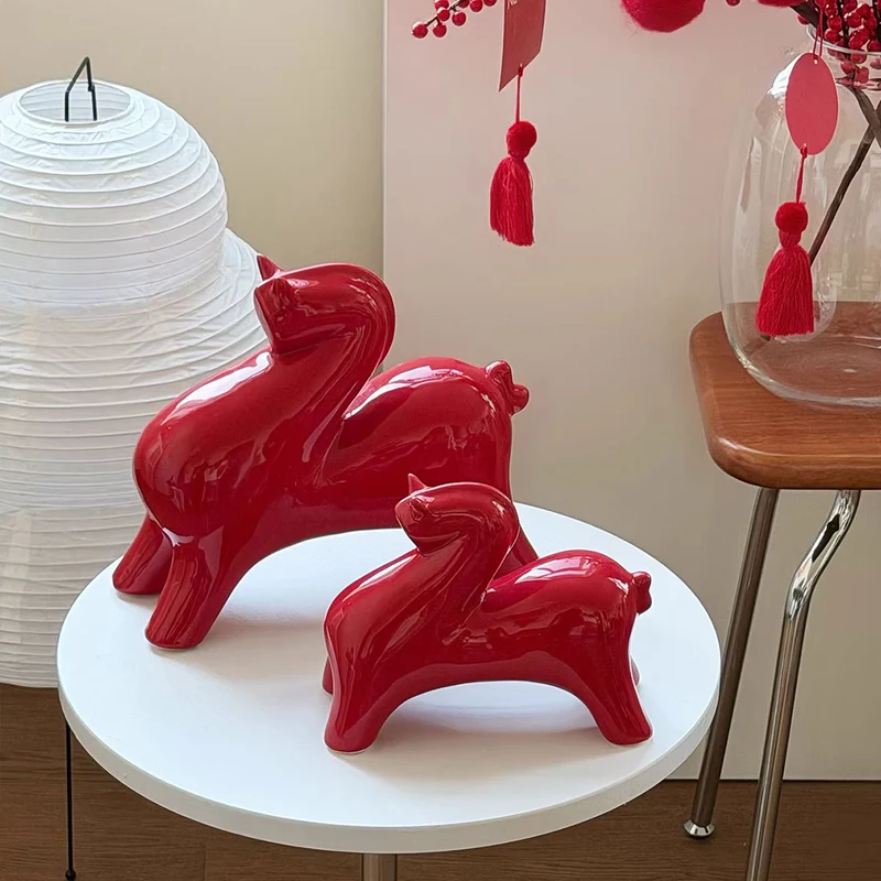 Dekorativer Schaukelhund