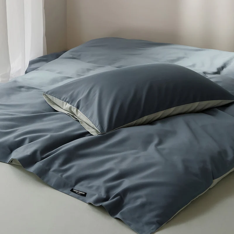 Baumwoll-Bettwäsche-Garnitur mit Satin-Finish und Reißverschluss
