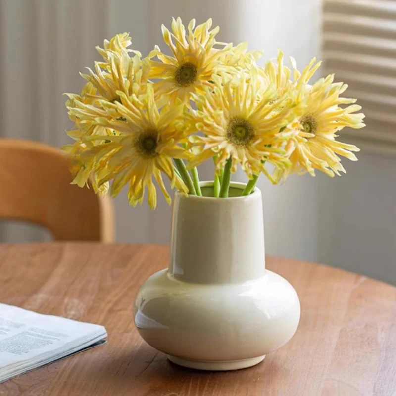 Zeitgenössische Keramik-Blumenvase