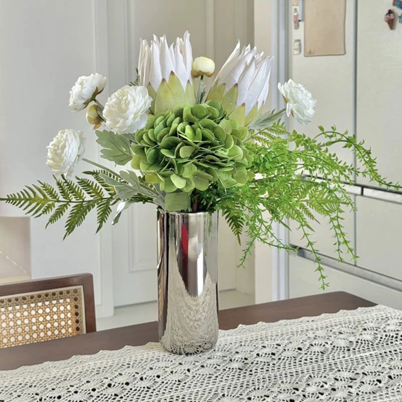 Dekorative Blumenarrangement für die Innenanzeige