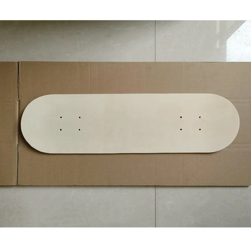 Anpassbares Skateboard-Deck Skanto