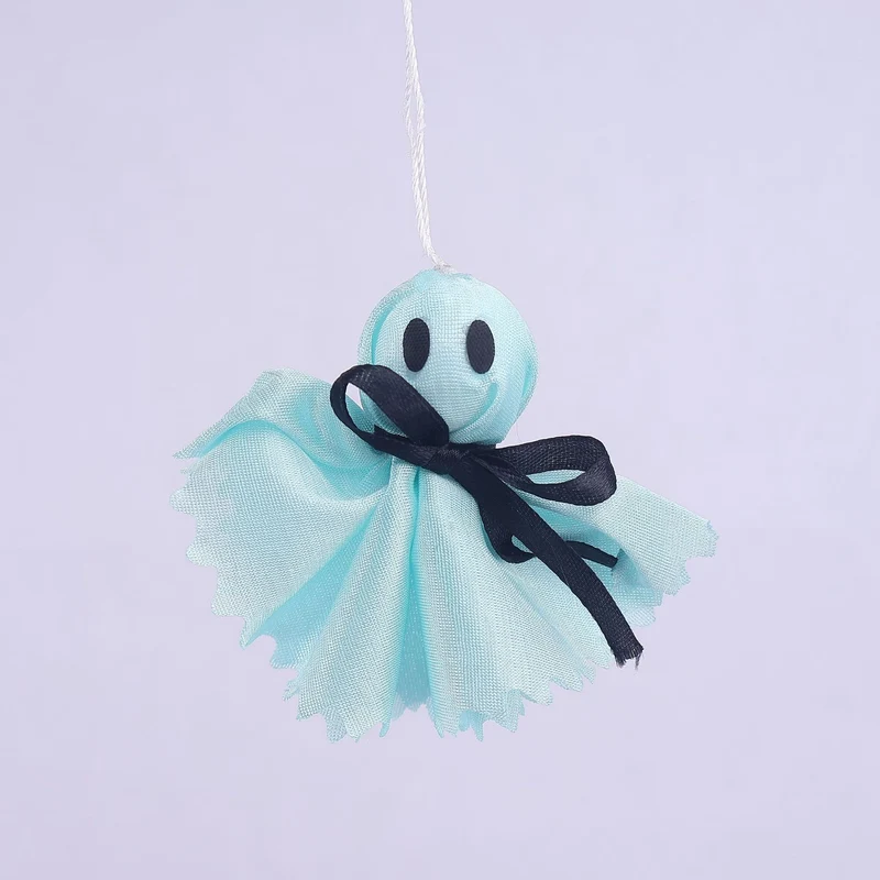 Dekorative Geisterfigur aus Satin
